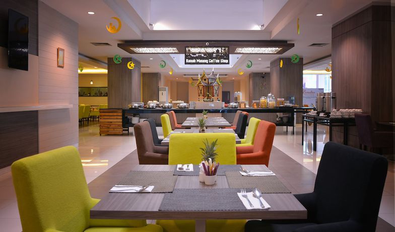 Imagen del bar/restaurante del Hotel Truntum Padang. Foto 8