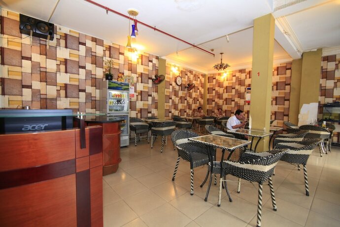 Imagen del bar/restaurante del Hotel Truong Giang. Foto 16