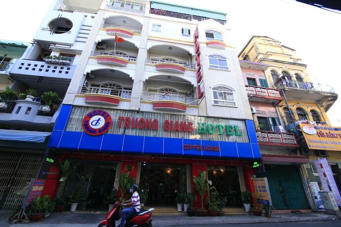 Imagen general del Hotel Truong Giang. Foto 7