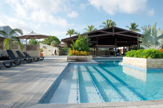 Imagen de la piscina del Hotel Trupial and Casino. Foto 15