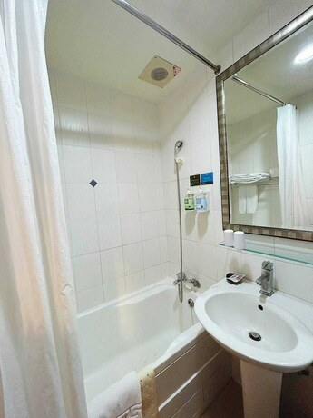 Imagen general del Hotel Trust. Foto 12