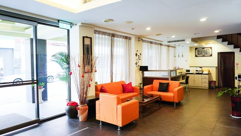 Imagen de los interiores del Hotel Trust. Foto 39