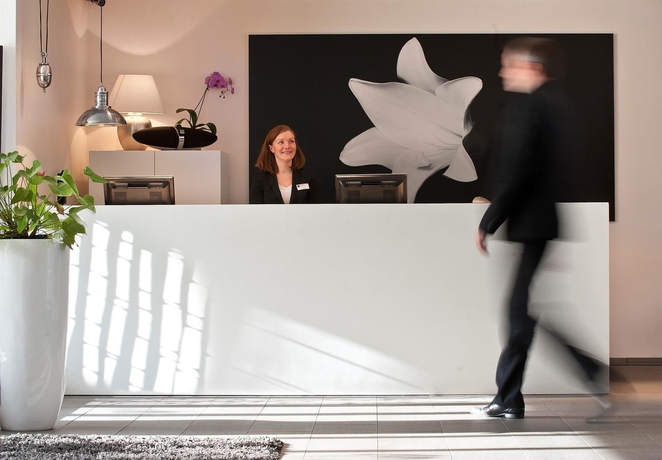 Imagen de los interiores del Hotel Tryp By Wyndham Berlin Am Kudamm. Foto 14