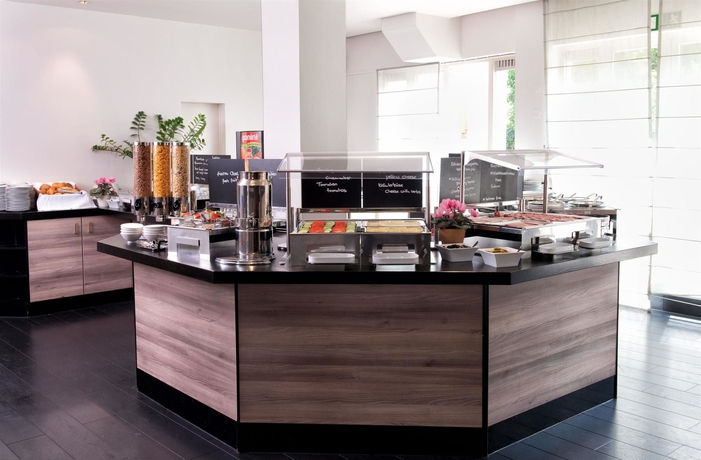 Imagen del bar/restaurante del Hotel Tryp By Wyndham Berlin Am Kudamm. Foto 6