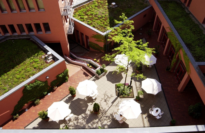 Imagen de los exteriores del Hotel Tryp By Wyndham Halle. Foto 10