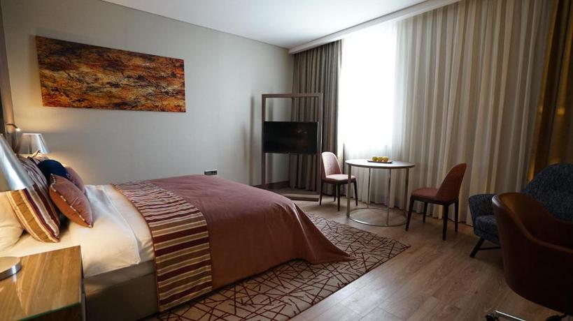 Imagen de la habitación del Hotel Tryp By Wyndham Istanbul Basın Ekspres. Foto 10