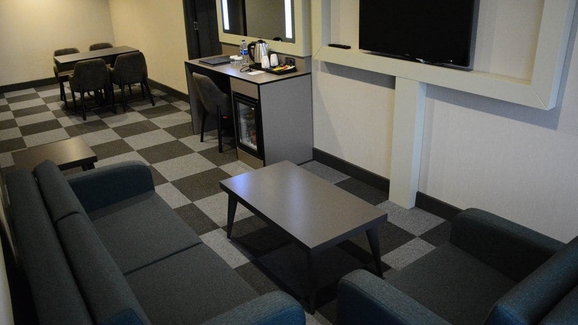 Imagen de los interiores del Hotel Tryp By Wyndham Istanbul Sancaktepe. Foto 18