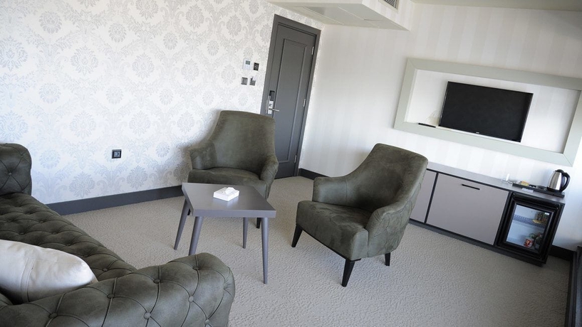 Imagen de los interiores del Hotel Tryp By Wyndham Istanbul Sancaktepe. Foto 19