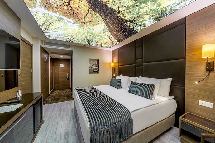 Imagen de la habitación del Hotel Tryp By Wyndham Istanbul Sisli. Foto 2