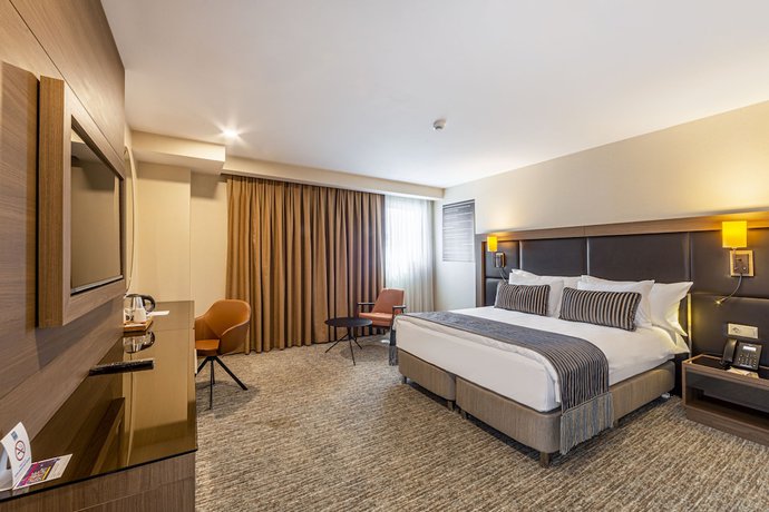 Imagen de la habitación del Hotel Tryp By Wyndham Istanbul Sisli. Foto 7
