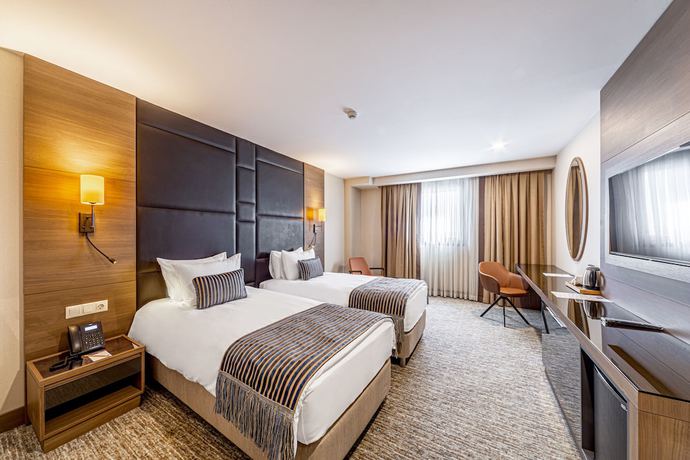 Imagen de la habitación del Hotel Tryp By Wyndham Istanbul Sisli. Foto 8