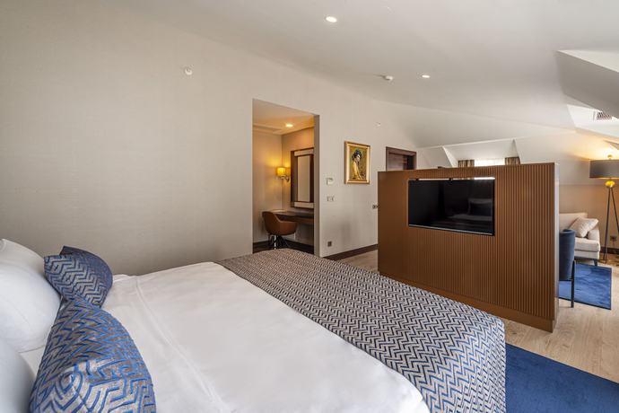 Imagen de la habitación del Hotel Tryp By Wyndham Istanbul Sisli. Foto 11