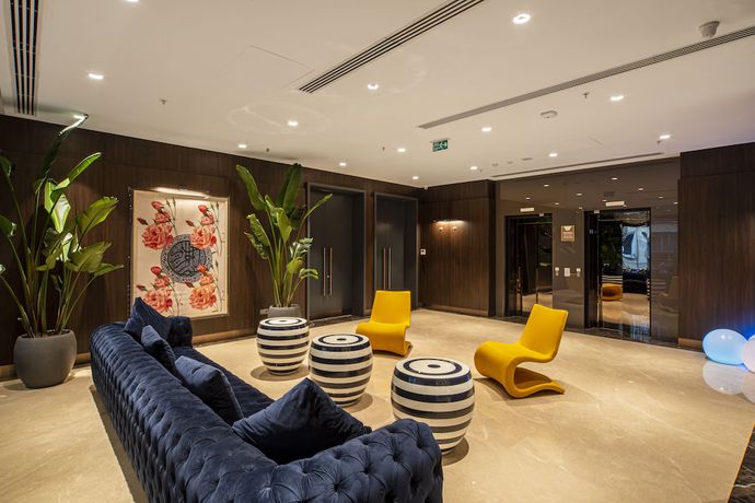 Imagen de los interiores del Hotel Tryp By Wyndham Istanbul Sisli. Foto 14