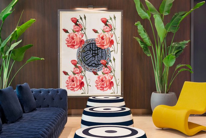 Imagen de los interiores del Hotel Tryp By Wyndham Istanbul Sisli. Foto 20