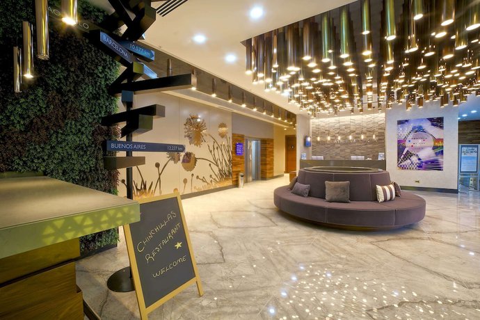 Imagen de los interiores del Hotel Tryp By Wyndham Istanbul Topkapi. Foto 14