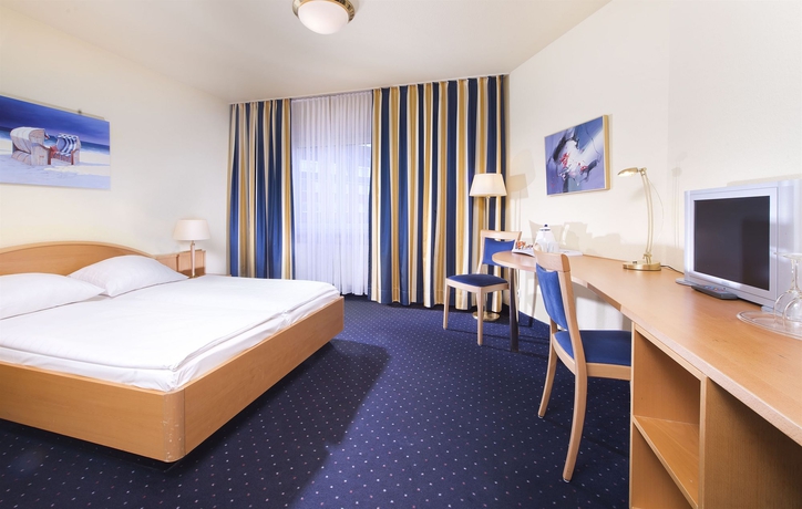 Imagen de la habitación del Hotel Tryp By Wyndham Lübeck Aquamarin. Foto 5