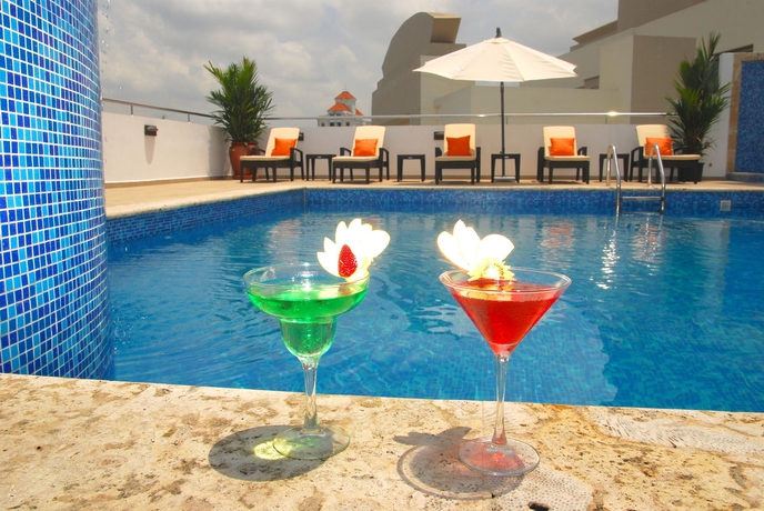 Imagen de la piscina del Hotel Tryp By Wyndham Panamá Centro. Foto 15