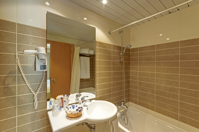 Imagen de la habitación del Hotel Tryp By Wyndham Porto Centro. Foto 12