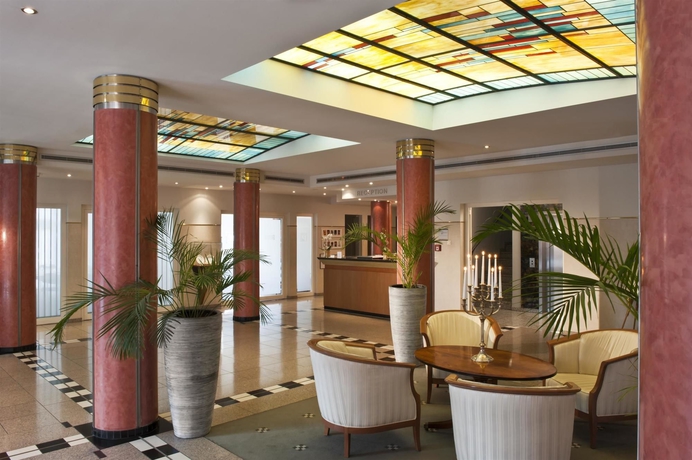 Imagen de los interiores del Hotel Tryp By Wyndham Stadtoldendorf. Foto 10