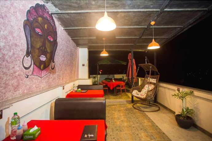 Imagen del bar/restaurante del Hotel Tryst. Foto 4