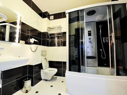 Imagen de los interiores del Hotel Tsa Restauracja Aquarius. Foto 15