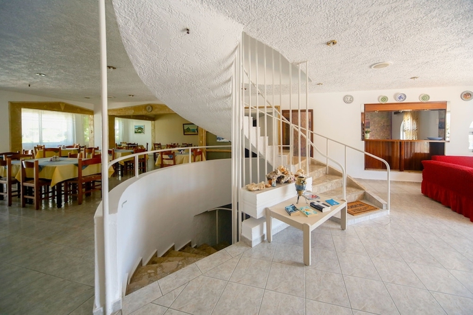 Imagen de los interiores del Hotel Tsambika Sun. Foto 19