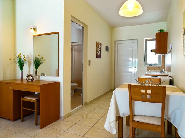 Imagen general del Hotel Tsambikos Apts, Rodas. Foto 9