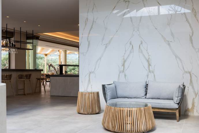 Imagen de los interiores del Hotel Tsamis Zante Suites - Adults Only. Foto 18