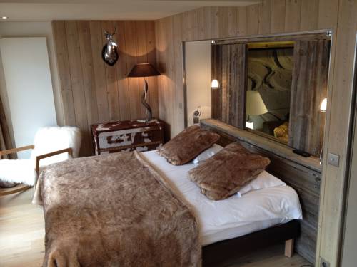 Imagen de la habitación del Hotel Tsanteleina. Foto 6