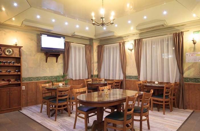 Imagen del bar/restaurante del Hotel Tsarevets. Foto 3