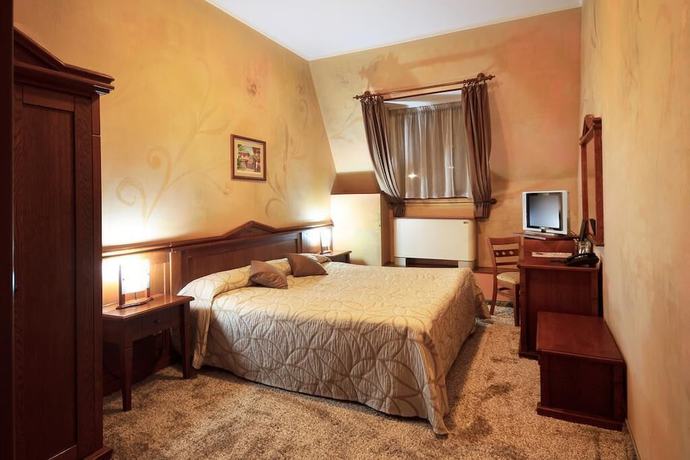 Imagen de la habitación del Hotel Tsarevets. Foto 9