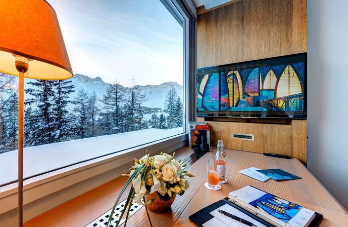 Imagen de la habitación del Hotel Tschuggen Grand Hotel. Foto 3