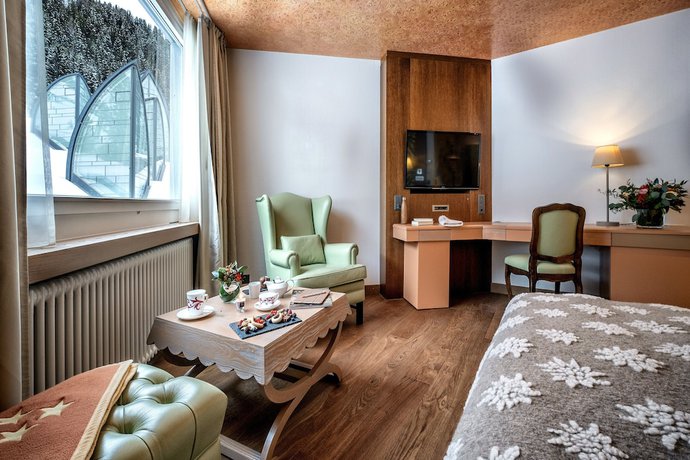 Imagen de la habitación del Hotel Tschuggen Grand Hotel. Foto 4