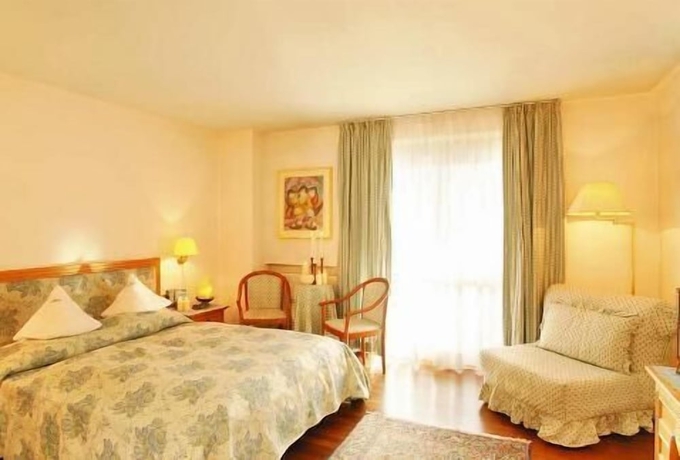 Imagen de la habitación del Hotel Tschurtschenthaler. Foto 11
