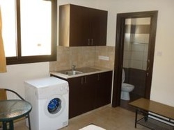 Imagen de los interiores del Hotel Tseri Budget Residences. Foto 4