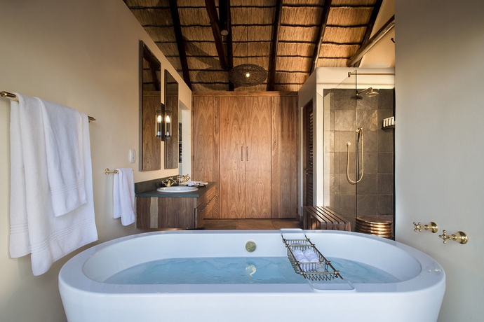 Imagen de la habitación del Hotel Tshukudu Bush Lodge. Foto 5