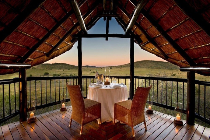 Imagen de los exteriores del Hotel Tshukudu Bush Lodge. Foto 10