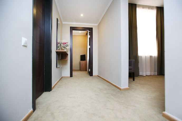 Imagen de la habitación del Hotel Tskaltubo Plaza. Foto 7