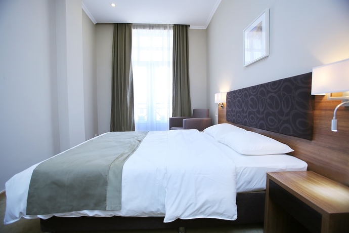 Imagen de la habitación del Hotel Tskaltubo Plaza. Foto 14