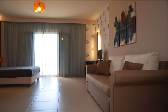 Imagen de la habitación del Hotel Tsokas. Foto 14