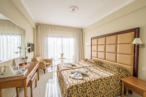Imagen de la habitación del Hotel Tsokkos Gardens, Protaras . Foto 9
