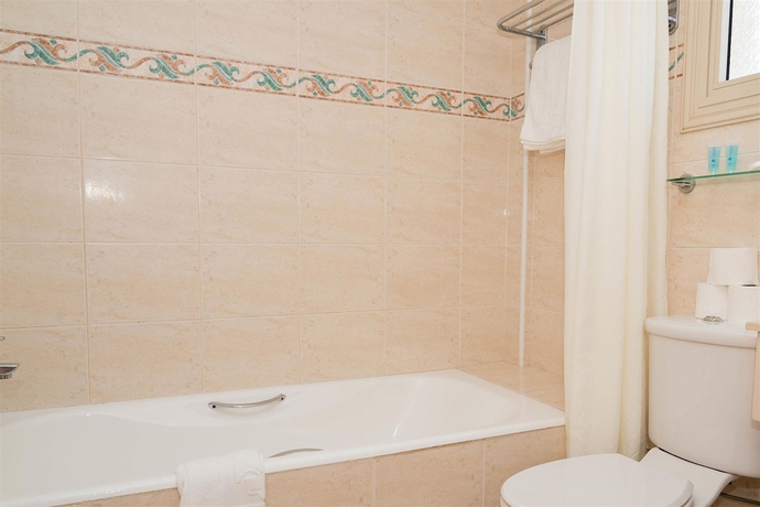 Imagen de la habitación del Hotel Tsokkos Paradise Village. Foto 9