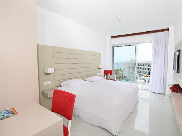 Imagen general del Hotel Tsokkos Protaras. Foto 4