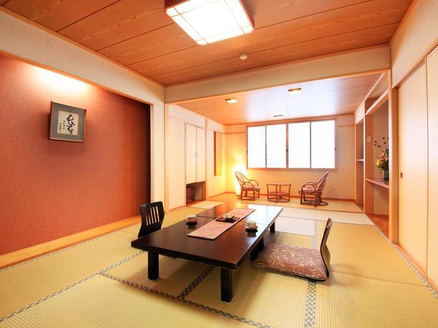 Imagen de los interiores del Hotel Tsubakino, Yamanouchi. Foto 10