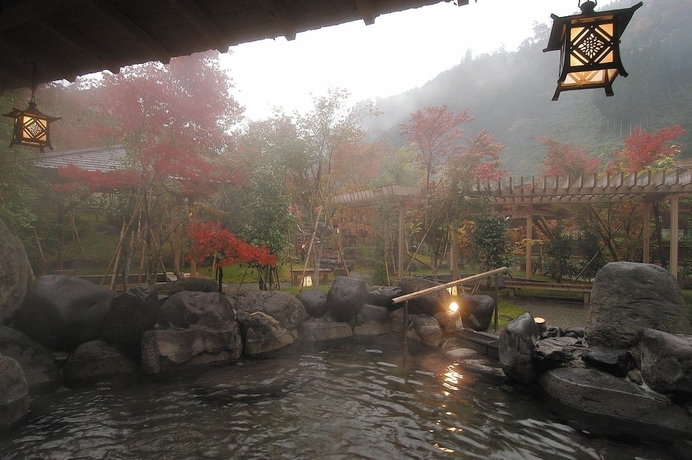 Imagen de la piscina del Hotel Tsuetate Onsen Hizenya. Foto 17