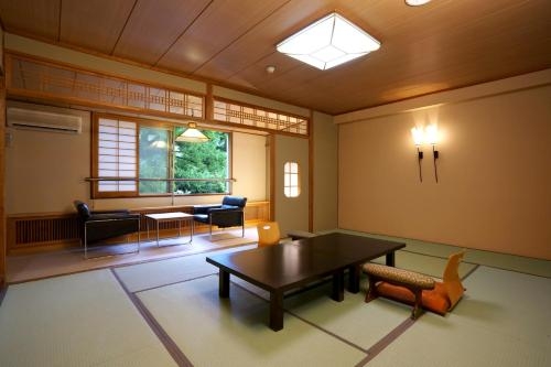 Imagen de la habitación del Hotel Tsukagoshiya. Foto 6