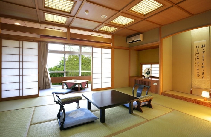 Imagen de la habitación del Hotel Tsukagoshiyashichibee. Foto 8