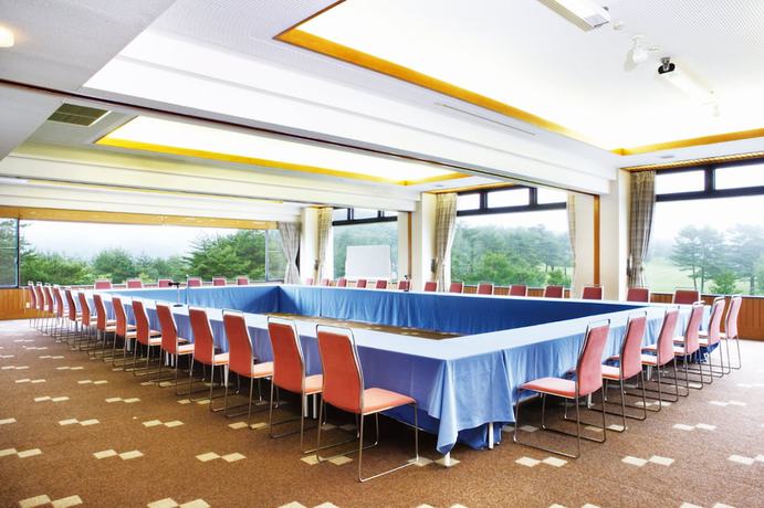 Imagen de los interiores del Hotel Tsumagoi Prince Hotel. Foto 16