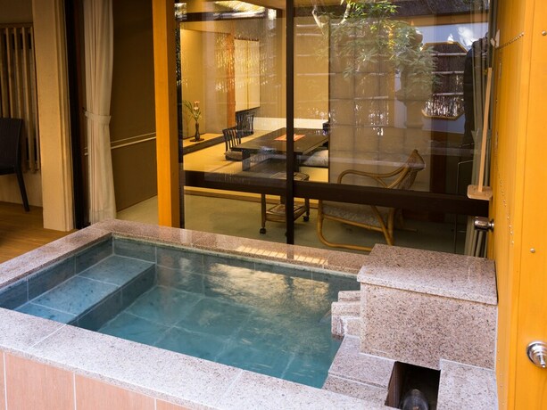 Imagen de la habitación del Hotel Tsunagi Onsen Shikitei. Foto 23