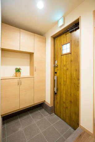 Imagen de los interiores del Hotel Tsuru House. Foto 36